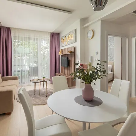 Carbona - Relax, Sissi ヘーヴィーズ