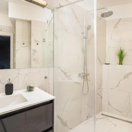 Carbona - Relax, Sissi アパート