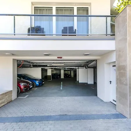 Carbona - Relax, Sissi Apartman *