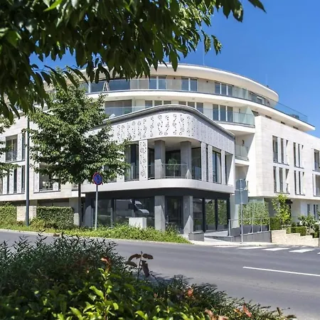 Carbona - Relax, Sissi * ヘーヴィーズ