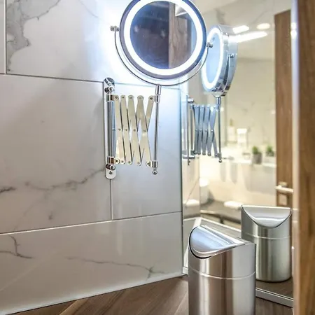 Carbona - Relax, Sissi Hévíz