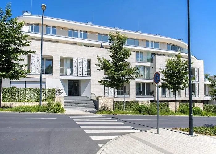 Carbona - Relax, Sissi * Hévíz