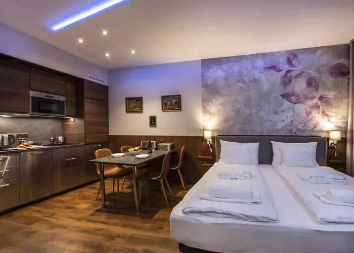 Carbona - Relax, Sissi Daire Hévíz