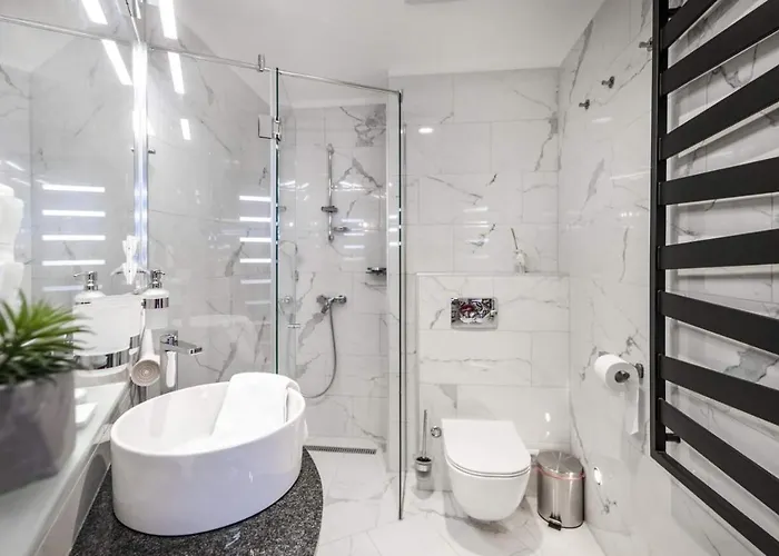 Carbona - Relax, Sissi Daire